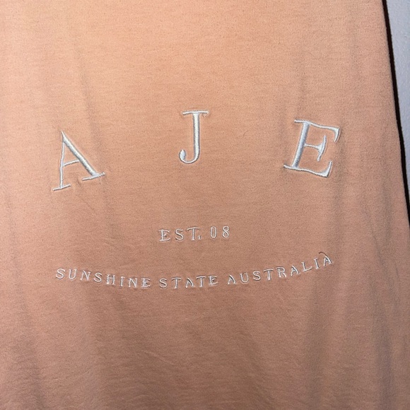 Aje Tank - Picture 2 of 4